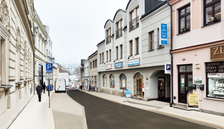 Ulice A. Dvořáka od náměstí Českého ráje.