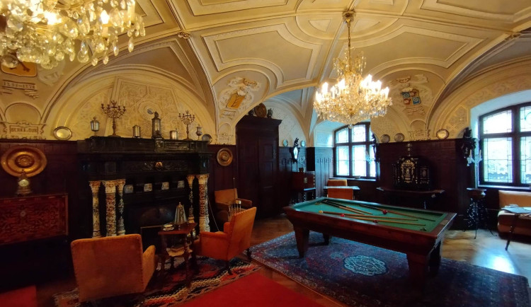 Interiér zámku Frýdlant.