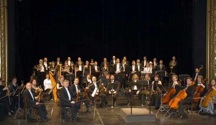 V Jablonci zazní Dvořákovo Requiem. Divadlo hudbou oslaví Velikonoce