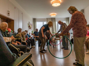 Dárečka a Annie senioři milují. Psi jsou pro ně kamarády i terapeuty