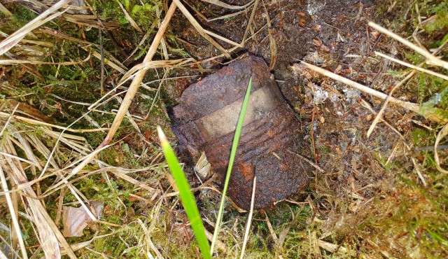 Další munice z druhé světové války. Muž našel v lese granát