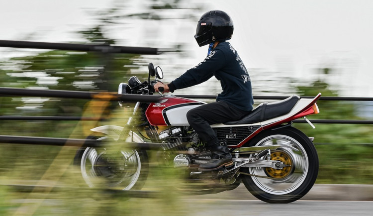 Začíná motorkářská sezona. Policie radí, jak na bezpečnou jízdu a zve na společnou vyjížďku