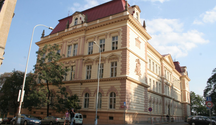 Praha 7 opraví základní školy v nevyhovujícím stavu