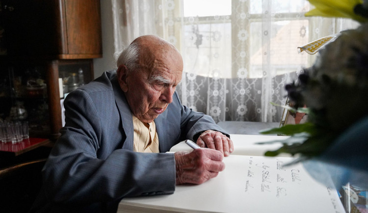 Liberec ocenil pedagoga Františka Hercla. Bojoval proti nacistům a pět let strávil ve vězení