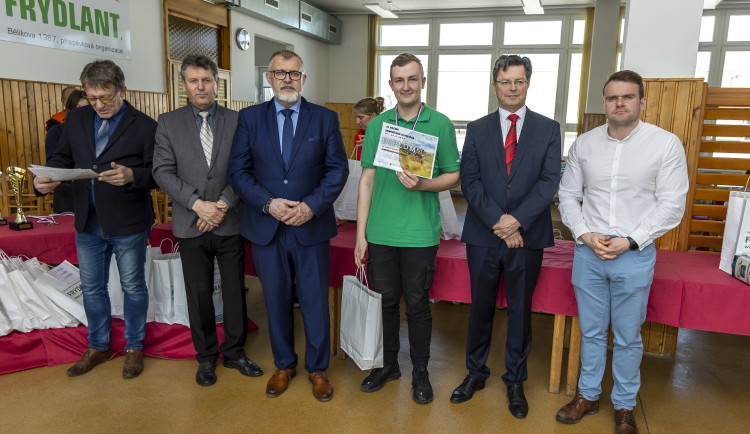 Celorepublikovou Zemědělskou olympiádu ve Frýdlantu vyhrál Matúš Širgel. Střední škoda hospodářská a lesnická Frýdlant skončila třetí.