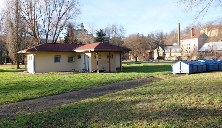 Autokemp ve Frýdlantu.