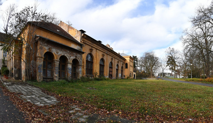Brno po letech čekání chystá proměnu bývalého vojenského areálu. Postaví tam ovál pro bruslaře