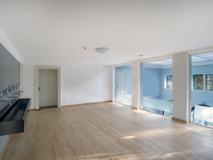 Liberec rozsvítila sto padesát let stará památka. Obnovený Liebiegův palác