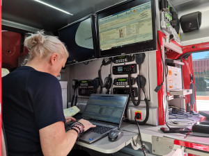 Policie stále pátrá po pohřešovaném muži, nasazen byl vrtulník, psovodi i dron