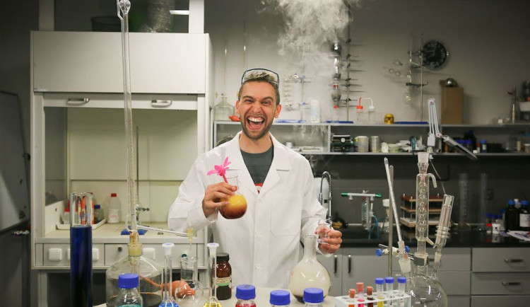 Late night challenge vol. 3: Legendární párty v iQLANDII už potřetí (18+)