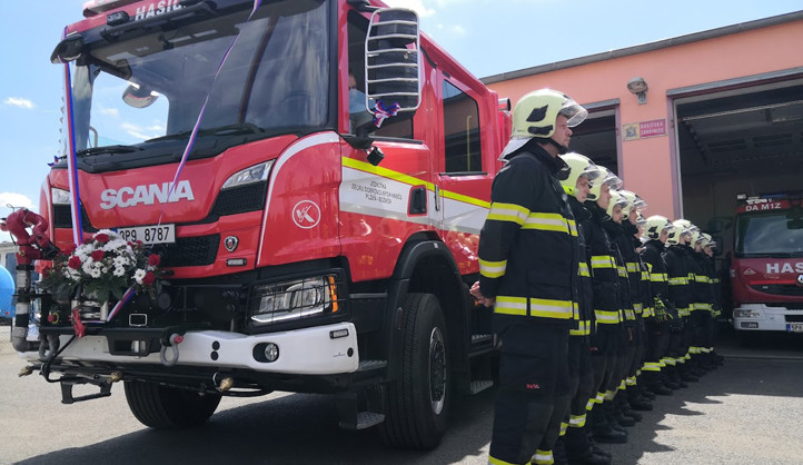 Město Plzeň zvýšilo dobrovolným hasičům roční příspěvek na dopravu ze čtyř na šest tisíc korun