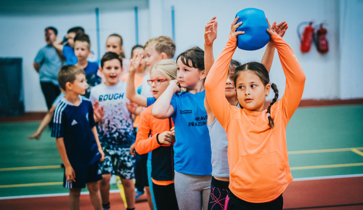Zapomeňte na prázdniny bez pohybu – příměstský tábor Hravé prázdniny bude plný akce a fyzické aktivity