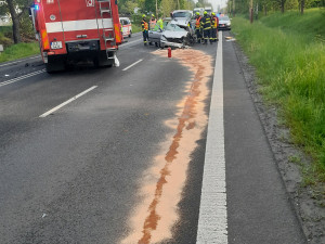 Kolegové jeli po noční z práce, cesta skončila vážnou nehodou