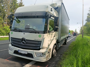 Kolegové jeli po noční z práce, cesta skončila vážnou nehodou