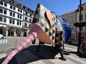 Elefantelin, vzducholoď.