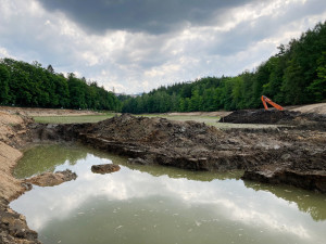 Pokud se neseženou peníze, může dojít k omezení oprav přehrady