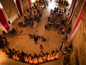 Kostel a okolní areál v Žibřidicích obec a dobrovolníci probouzí k životu