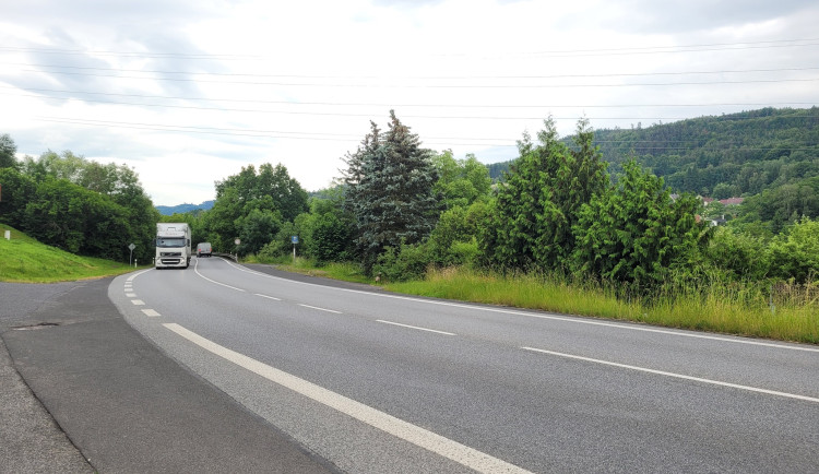 Výlety do Českého ráje zpomalí přes léto dopravní stavby u Turnova