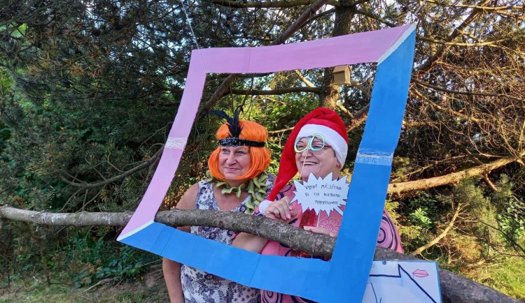 Součástí slavností je i vtipný fotokoutek, jako vloni.