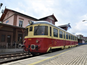 Historické vlaky pojedou na začátku prázdnin z Tanvaldu až do Polska