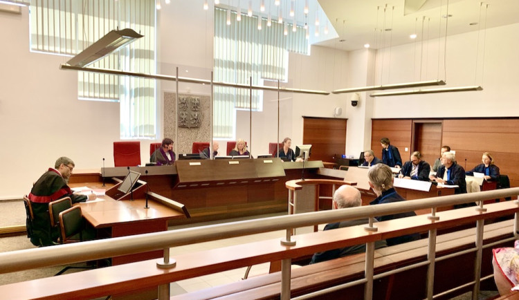 Dotační kauza opravy Výšiny nebo chrastavských lázní. Bývalý europoslanec Dušek byl odsouzen na pět let