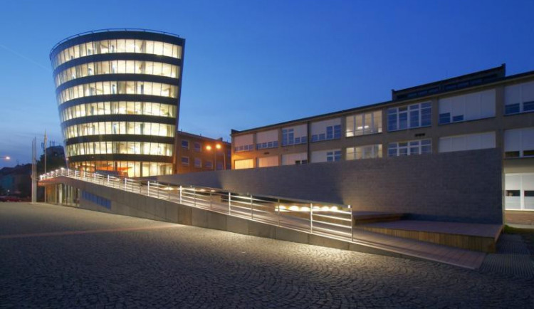 Technická univerzita Liberec.