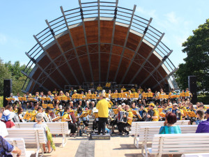 Do Libverdy přijedou harmonikáři z Německa, zahrají v lázeňském parku