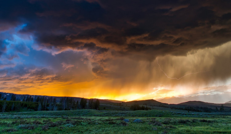 Začátek týdne na jihu Čech? Vysoké teploty i bouřky