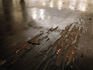 Jeviště divadla v Liberci bude mít novou podlahu, předchozí dosloužila