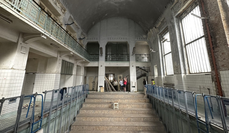 Interiér lázní v Jablonci.