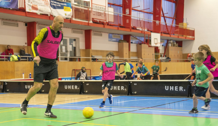 Projekt Hýbeme se hezky česky pomáhá dětem i dospělým již 3 roky