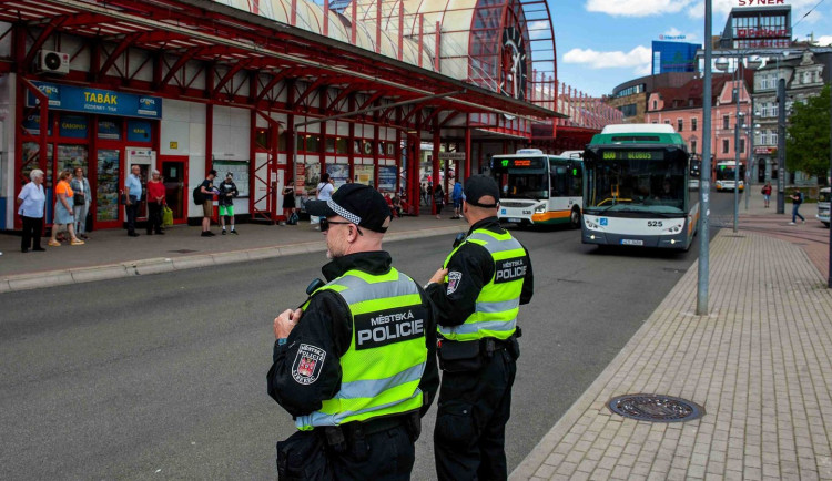 Strážníci v centru.