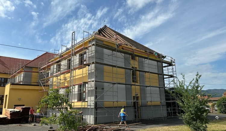 Opravovaná škola T. G. Masaryka.