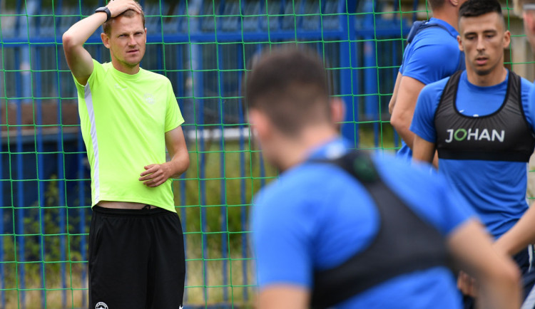 Béčko Slovanu je po roce opět ve třetí lize. Máme hodně mladý tým, říká nový trenér Harant