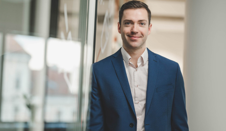 Ondřej Hájek: Podíl rodinných domů s fotovoltaikou v Česku nedosahuje ani 10 procent