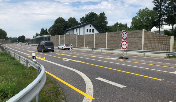 Místo, kde dojde k úpravě protihlukové stěny.