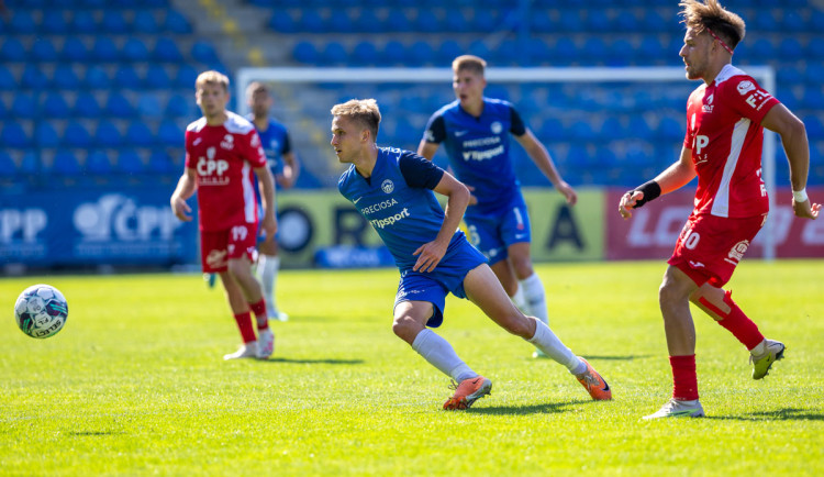 Bláznivý zápas pro Frýdka. Zahodil tutovku, při gólu se zranil. Udělal bych to znovu, hlásil po utkání