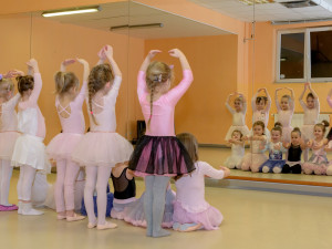 Rozhýbej své tělo, tanči jako profík. Liberecký A-STYL spustil nábor do svých kurzů na novou sezonu