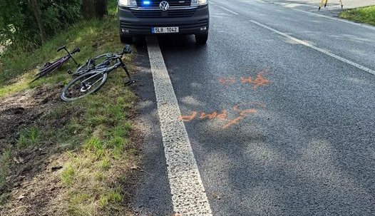 Řidič ve Studánce srazil cyklistu, který skončil v nemocnici. Policie hledá auto bez zrcátka