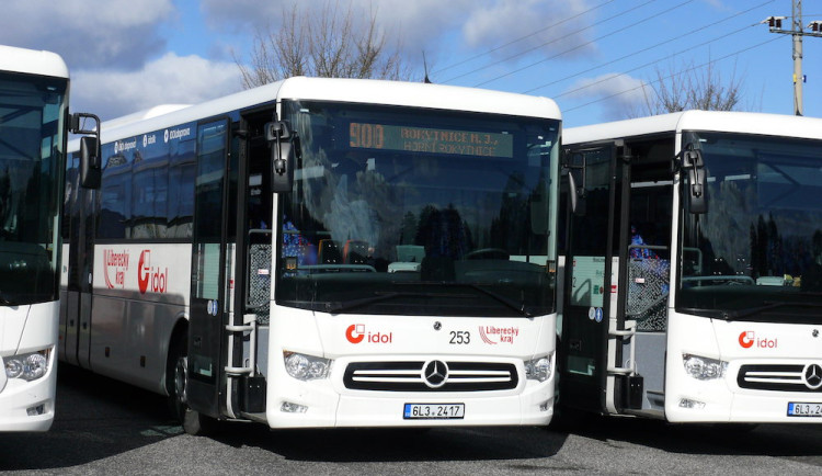 Liberecký kraj přidá další spoje na autobusové lince z Jablonce do Prahy