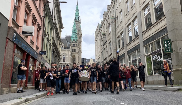 Sparťané prošli Libercem, pochod se obešel bez komplikací