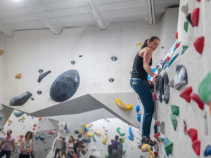 Závodní duch se vrací na Boulder Point. Pohltí zkušené lezce, nadšence i děti