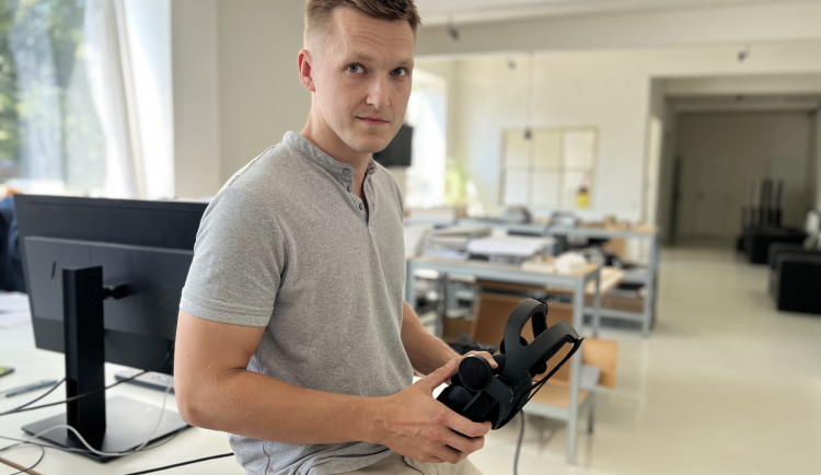 Architekt Jiří Lukáš se svými kolegy využívá ve své práci virtuální realitu.