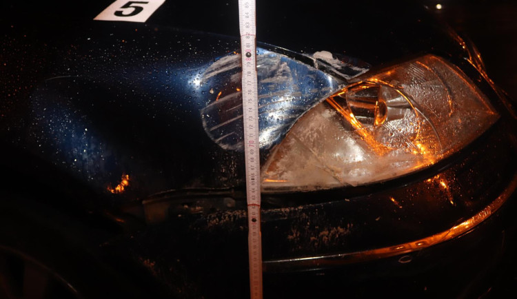 Nabouraný vůz opilého řidiče.