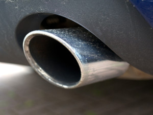 Z Eura 7 je Euro 6. Tvrdá emisní norma na auta nebude, koalice zemí EU vedená Českem uspěla se svým tlakem