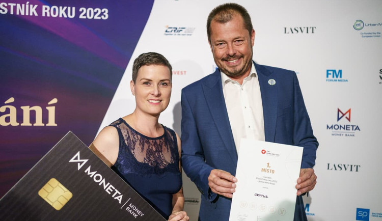 Firmou roku Libereckého kraje je výrobce syntetických krystalů Crytur