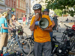 Podmínky pro cyklisty se v Liberci roky nezlepšily, spíš zhoršily, říká Pavel Matějka ze spolku Cyklisté Liberecka
