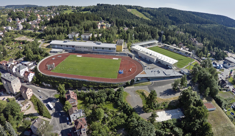 Atletický stadion na Střelnici v Jablonci nad Nisou.