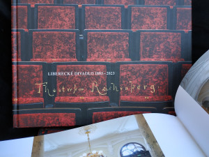 Divadlo F. X. Šaldy si knihu ke svým 140. narozeninám zasloužilo, říká spoluautorka Jarmila Levko