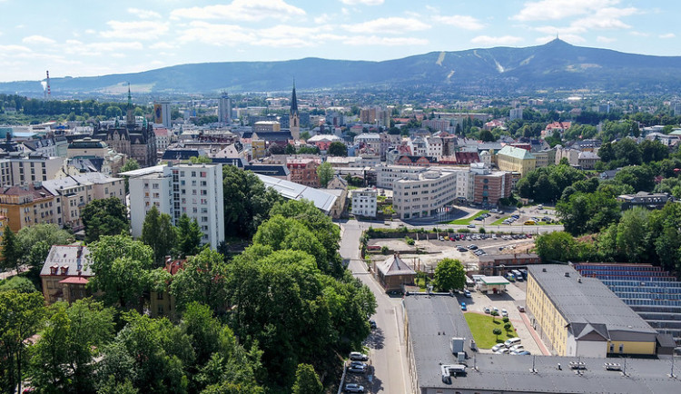 Liberec nezvýší daň z nemovitosti pro průmyslové a obchodní oblasti